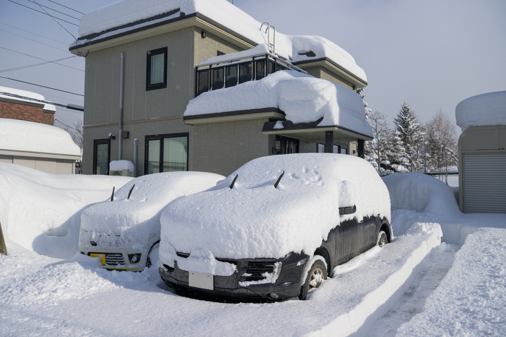 雪害対策で安全工事 | 北海道旭川の内装なら北海エイゼン株式会社